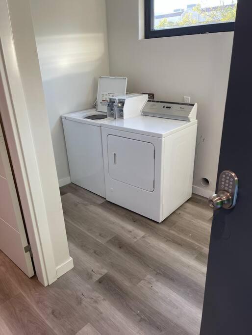 Cute Studio With Large Balcony And Great Park View Σαν Ντιέγκο Εξωτερικό φωτογραφία